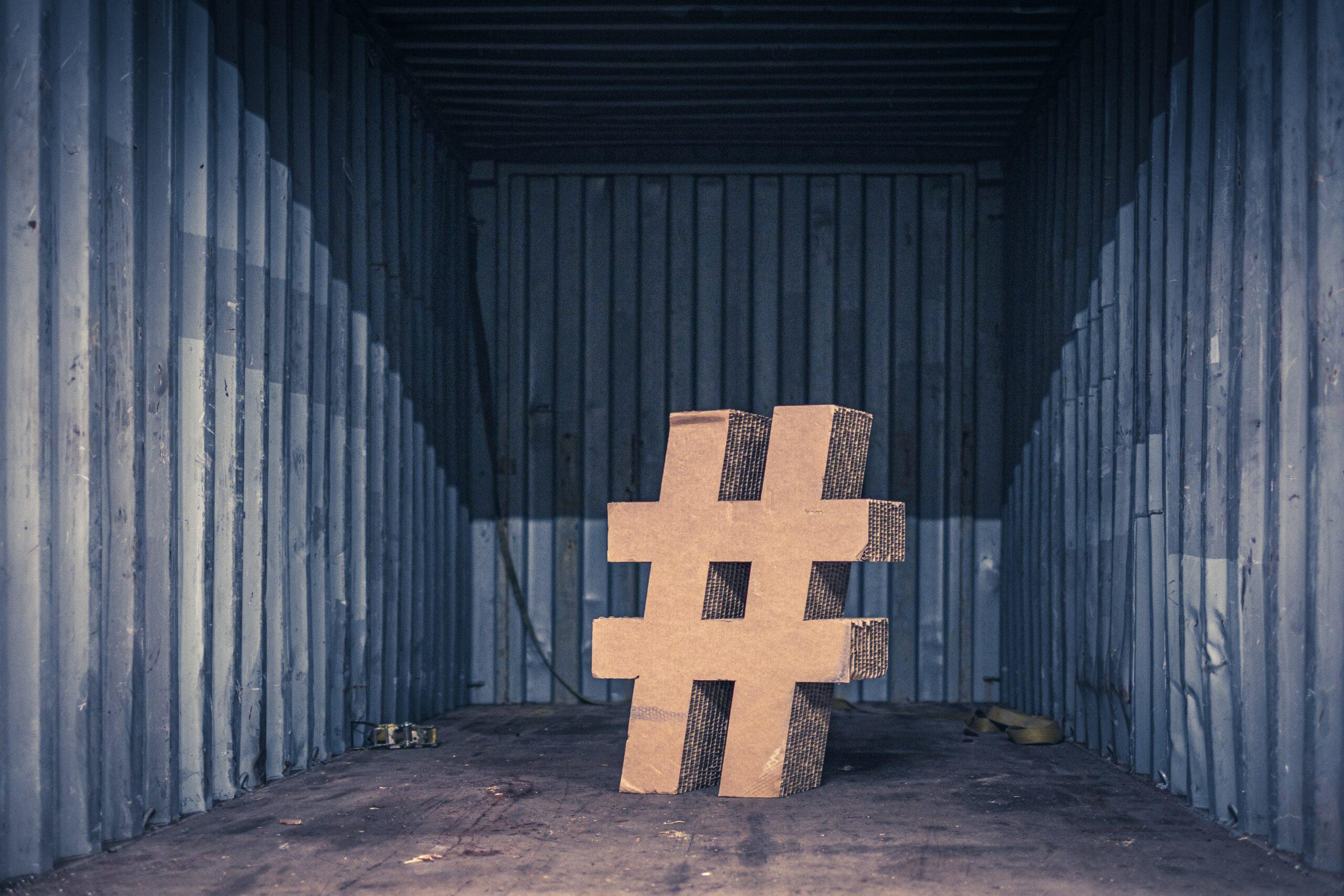 La mort du hashtags laisse place au référencement sur les réseaux sociaux en 2024